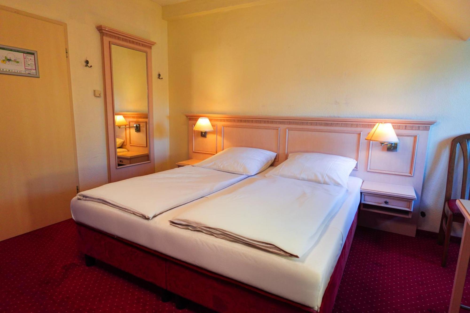Hotel Casino Im Park Kamp-Lintfort Εξωτερικό φωτογραφία